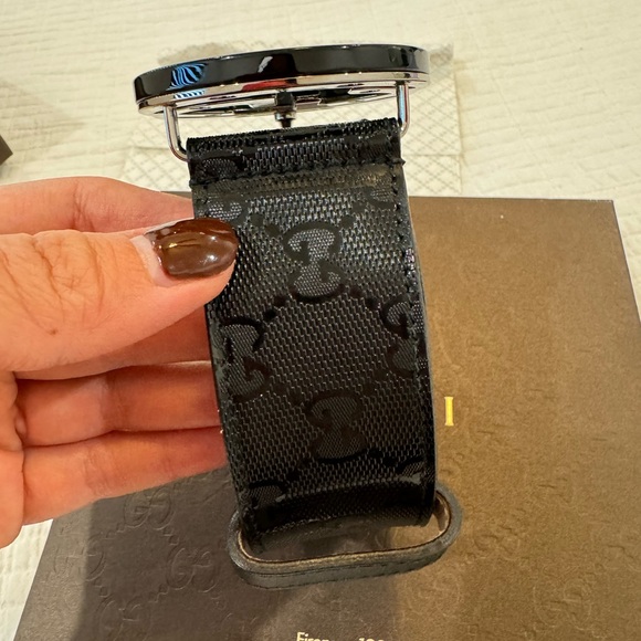 Men 100% Original Black Gucci Belt with Interlocking G Buckle - Picture 6 of 12